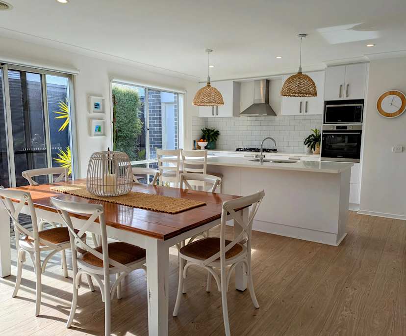 $250, Share-house, 3 bathrooms, Ocean Grove VIC 3226