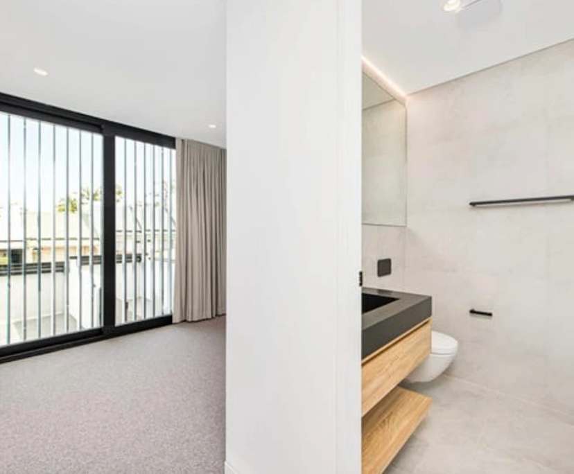 $825, Share-house, 3 bathrooms, Leichhardt NSW 2040