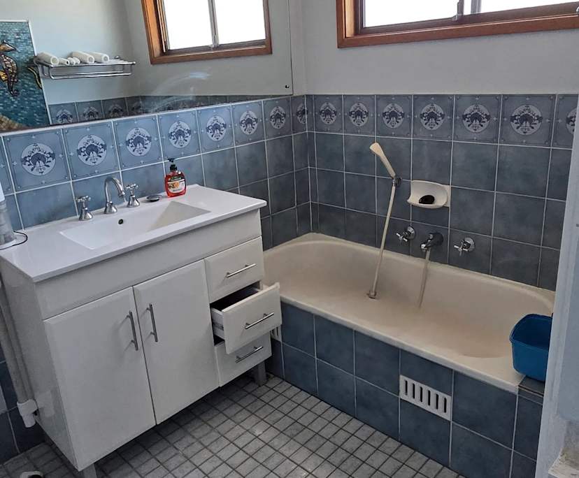 $250, Share-house, 3 bathrooms, Tumbi Umbi NSW 2261