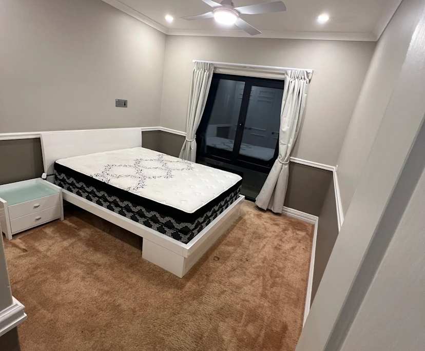 $300, Share-house, 6 bathrooms, Mariginiup WA 6078