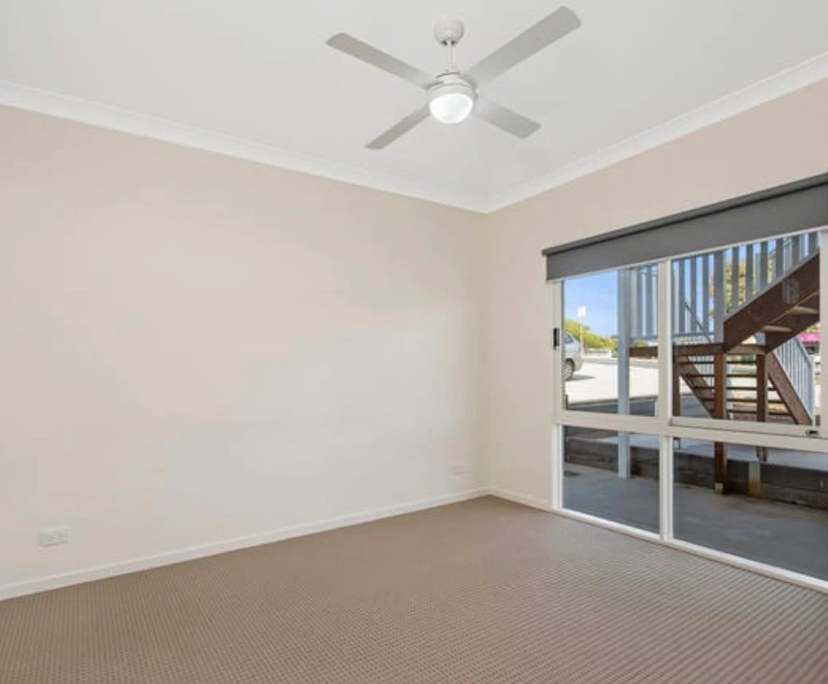 $212, Share-house, 5 bathrooms, Camp Hill QLD 4152