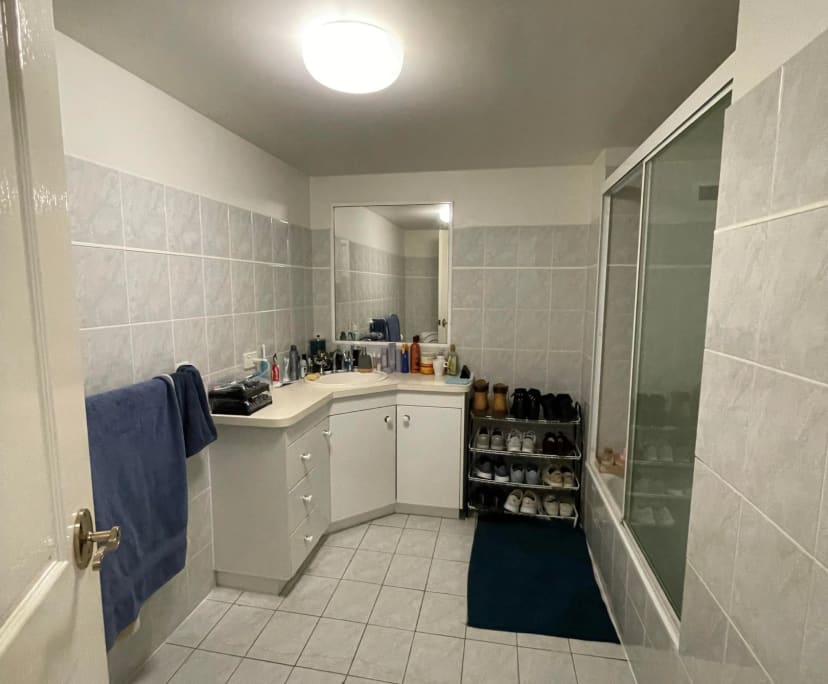 $190, Flatshare, 2 bathrooms, Annerley QLD 4103