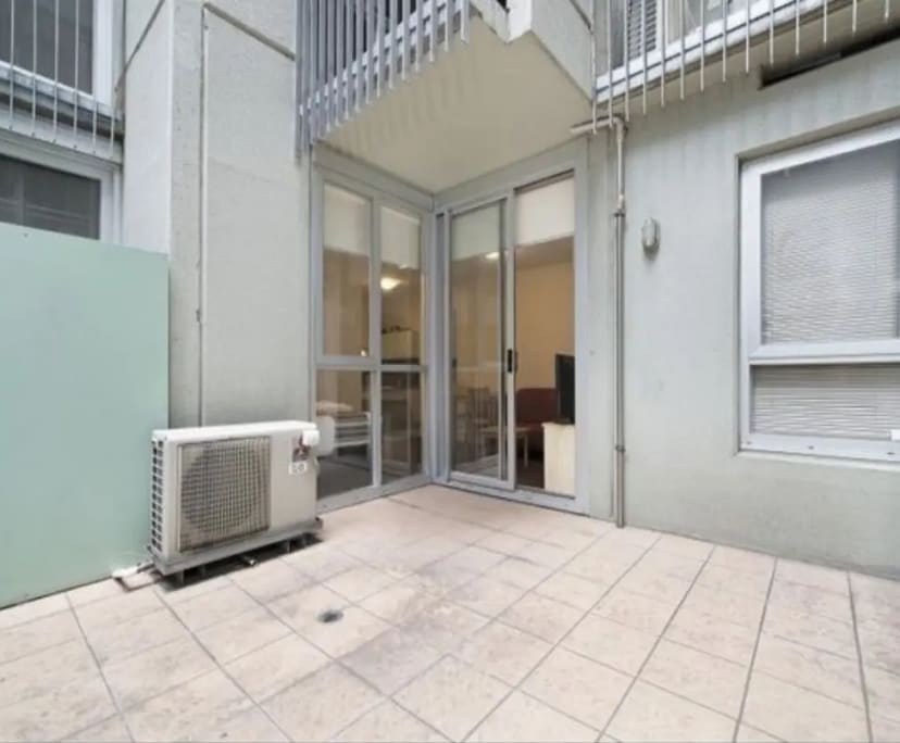 $570, Studio, 1 bathroom, Carlton VIC 3053