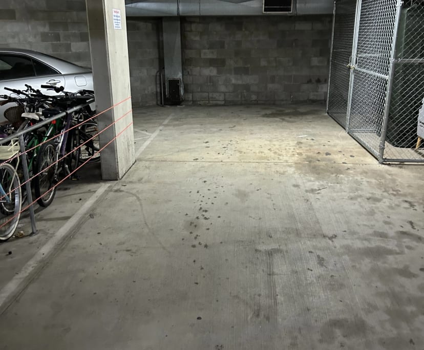 $420, Flatshare, 3 bathrooms, Surfers Paradise QLD 4217