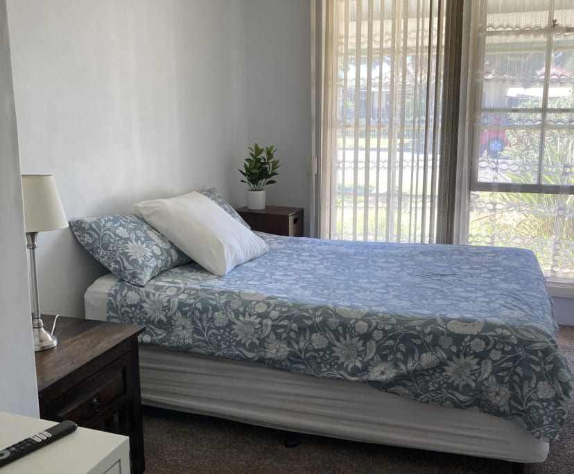 $275, Share-house, 3 bathrooms, Lavington NSW 2641