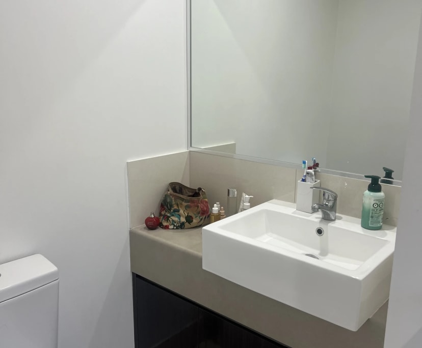 $240, Share-house, 4 bathrooms, Hope Island QLD 4212