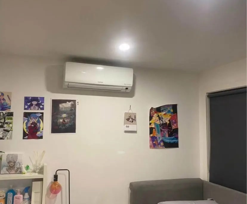 Unfurnished room in a share house