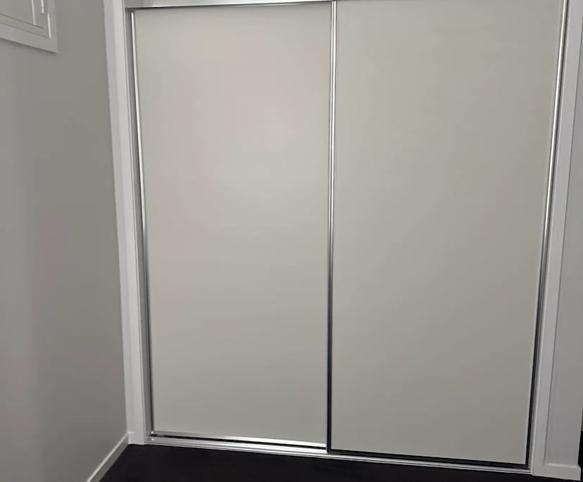 Unfurnished room with own bathroom