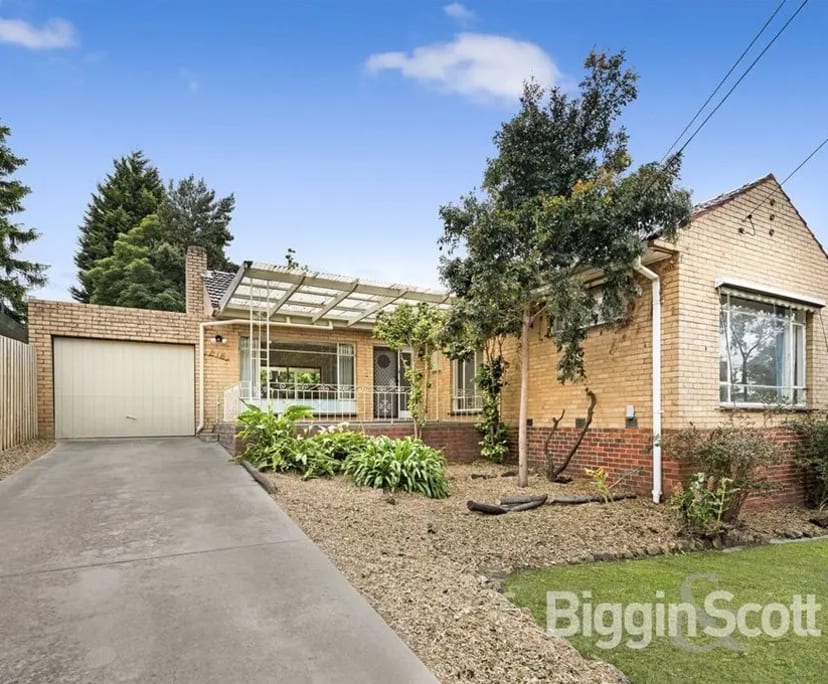 Furnished room in a share house
