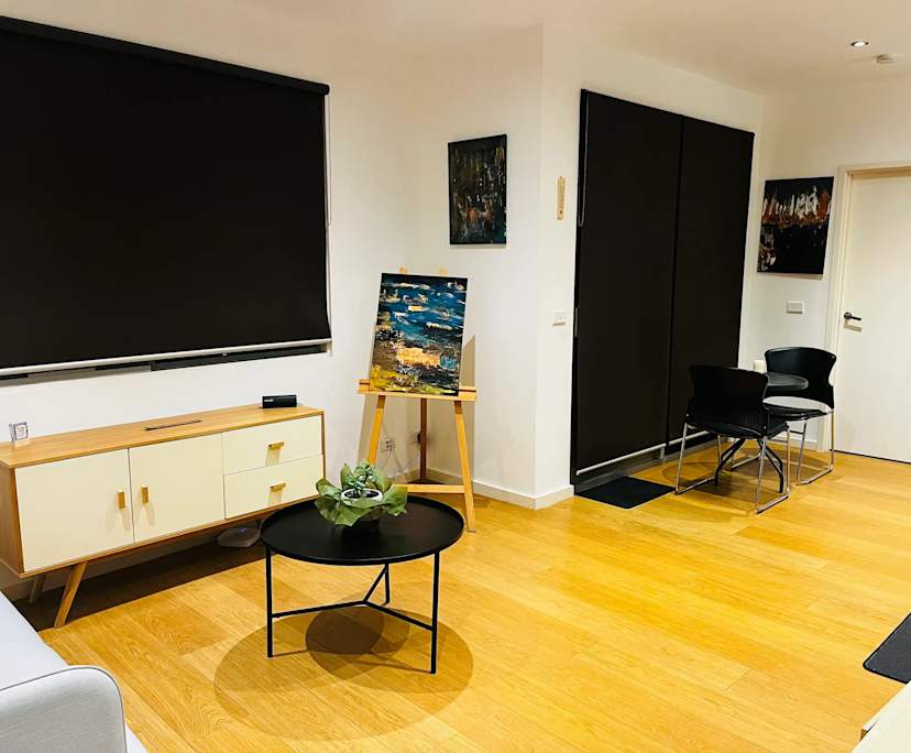 Furnished room in a flatshare