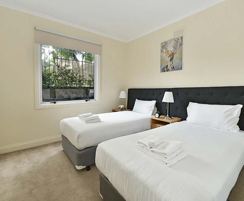 $1,395, Whole-property, 3 bathrooms, Melbourne VIC 3000