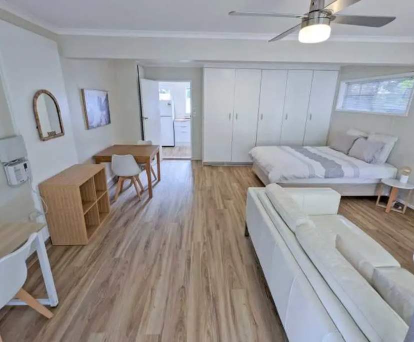 Furnished room studio flat for rent