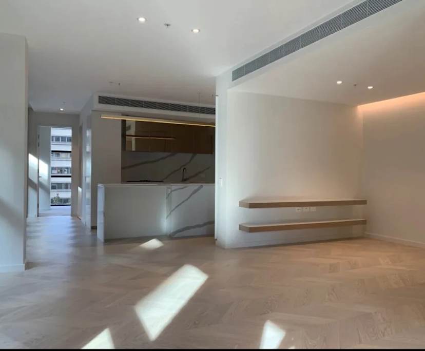 Furnished room in a flatshare