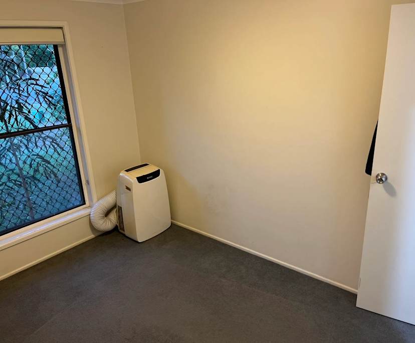 Unfurnished room in a share house