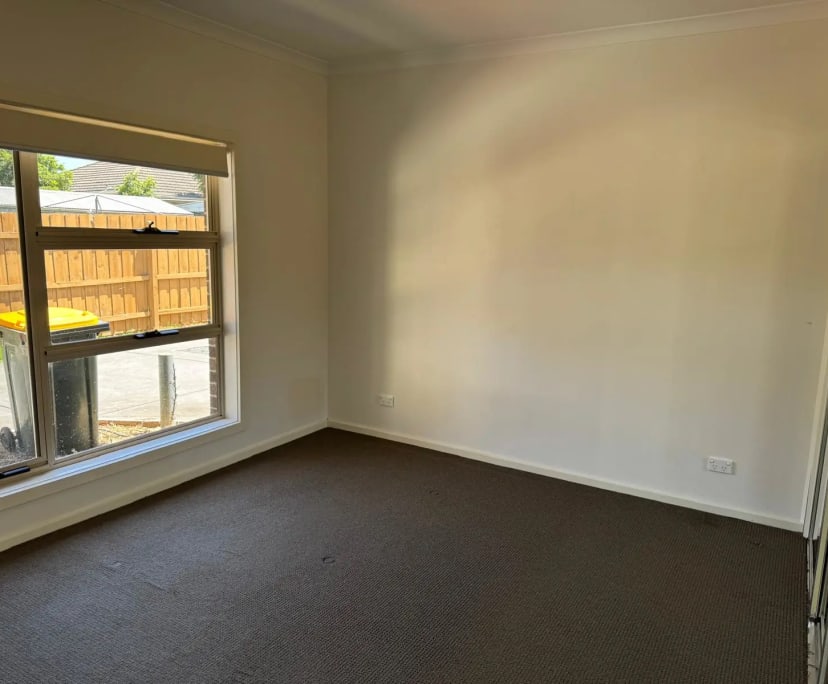 Whole property with 3 rooms for rent