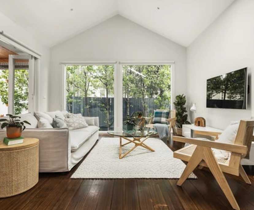 Unfurnished room in a share house