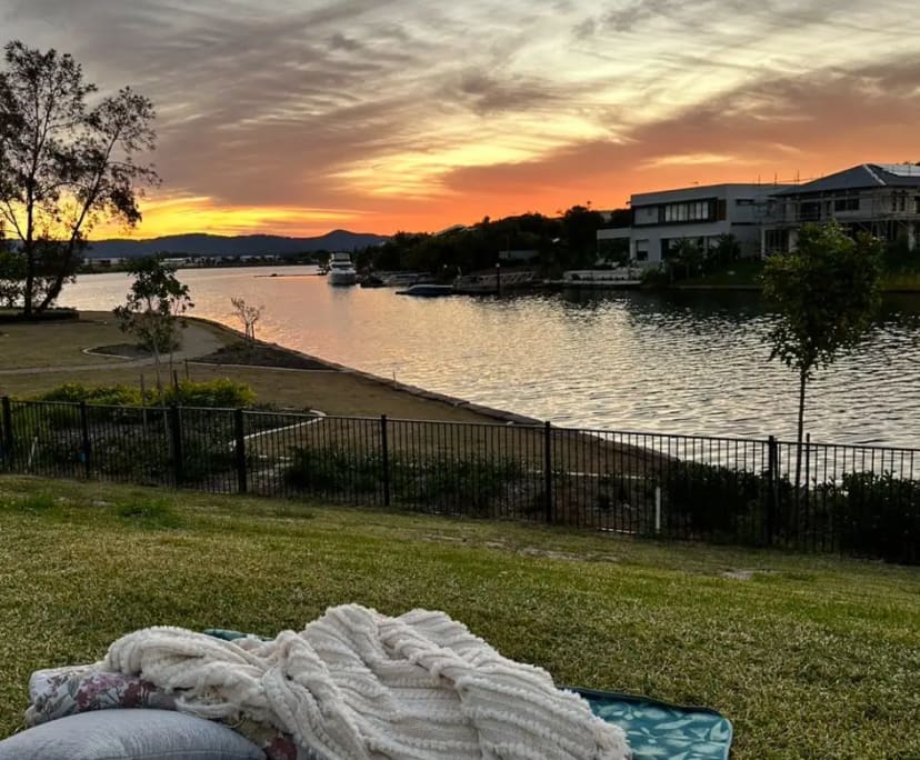 $320, Share-house, 4 bathrooms, Helensvale QLD 4212