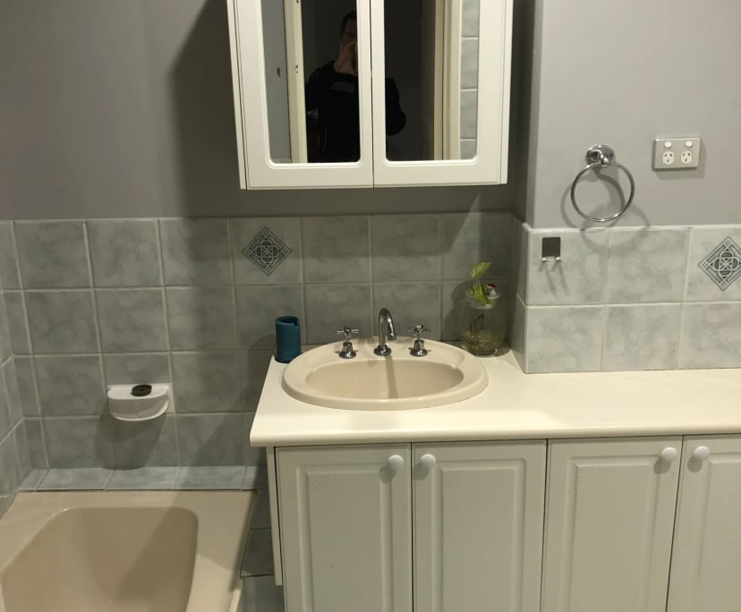 Room for Rent in Templemore Drive, Heathridge, Perth...