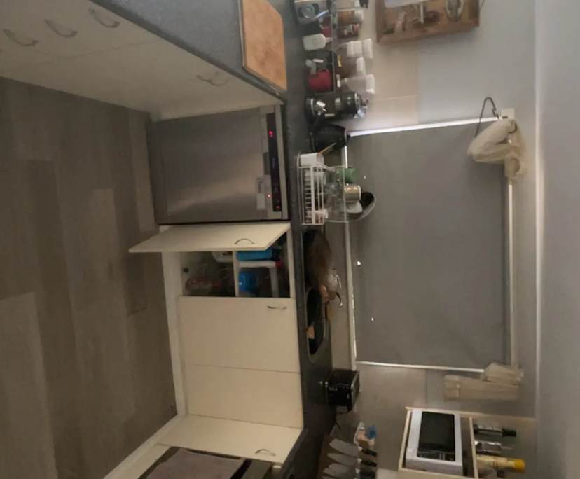 Unfurnished room in a share house