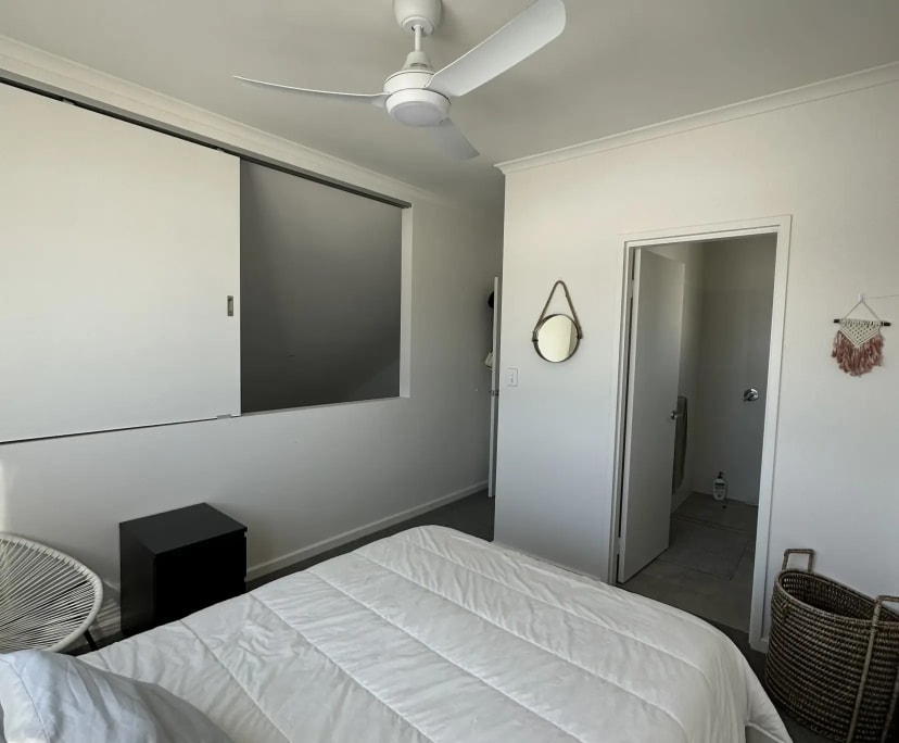 Furnished room with own bathroom