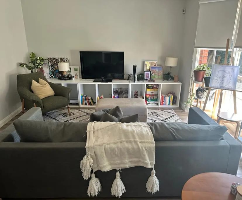 Furnished room in a share house