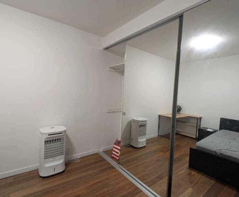 Furnished room with own bathroom