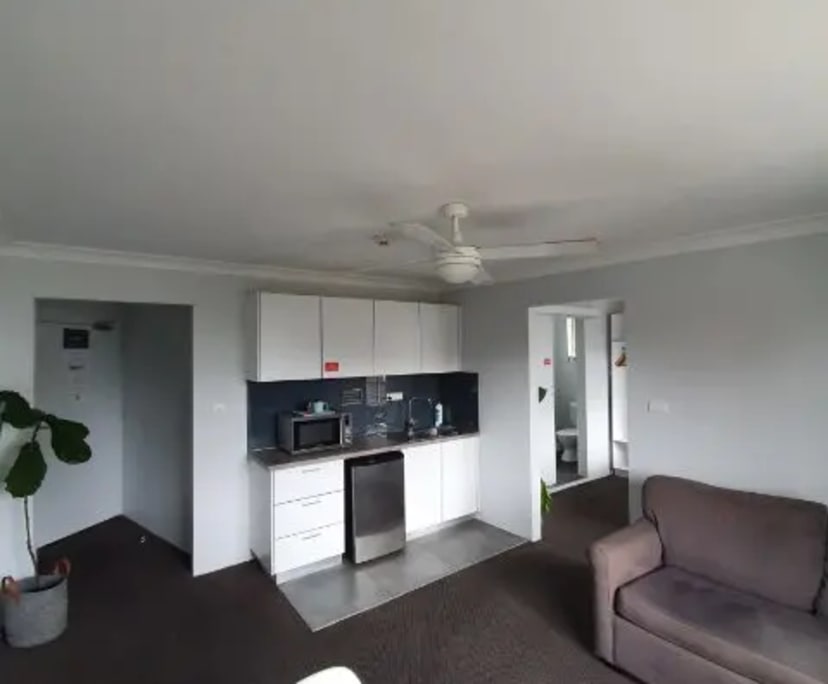 One Bed Flat for Rent in Manly, Sydney 550, Furni...