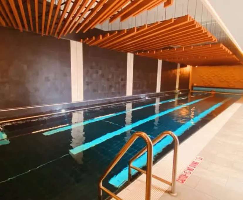 Furnished room with ensuite in a flatshare