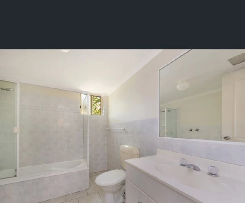Unfurnished room in a flatshare