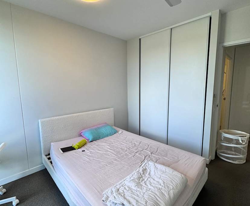 Furnished room with own bathroom