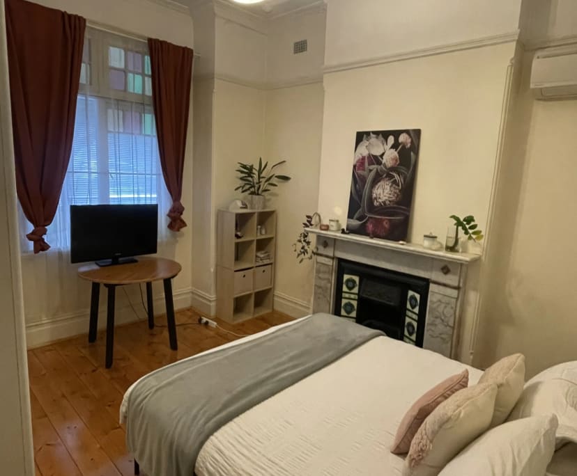 Furnished room in a share house