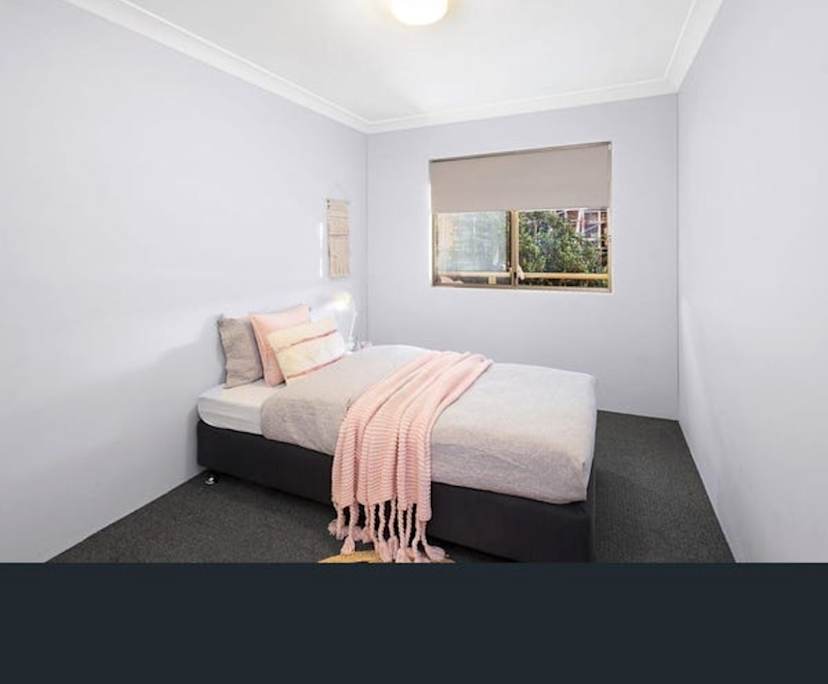 Unfurnished room in a flatshare