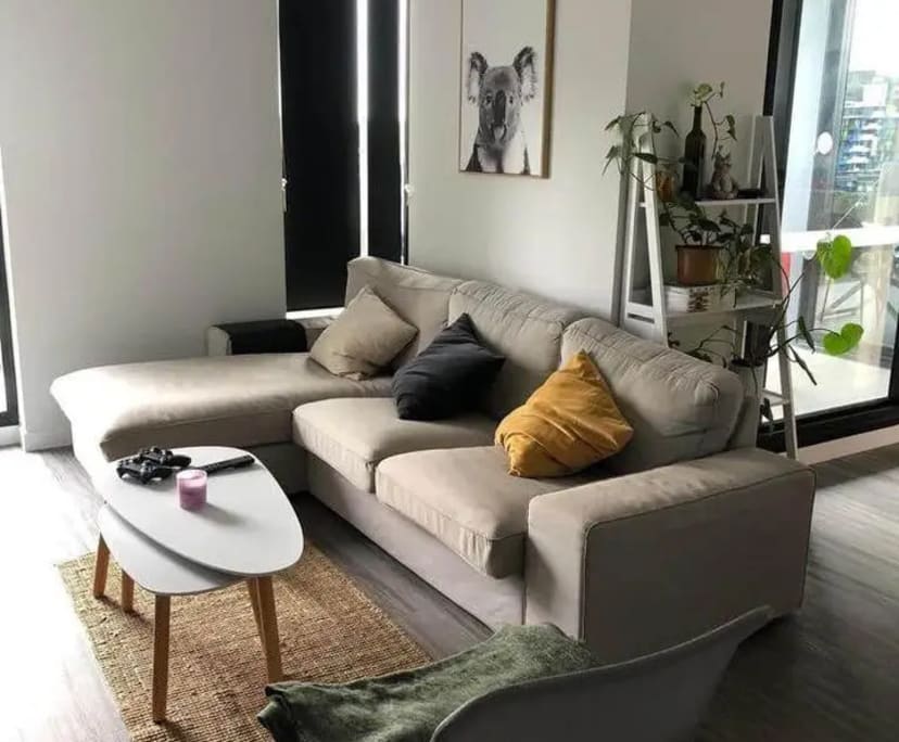 Furnished room with ensuite in a flatshare