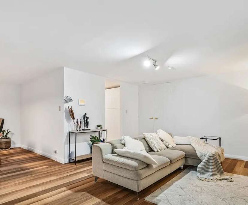 $830, Whole-property, 2 bathrooms, Perth WA 6004