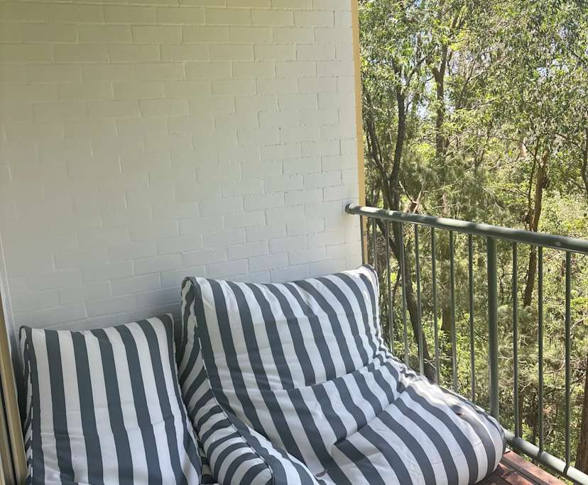 $440, Share-house, 2 bathrooms, Elanora QLD 4221