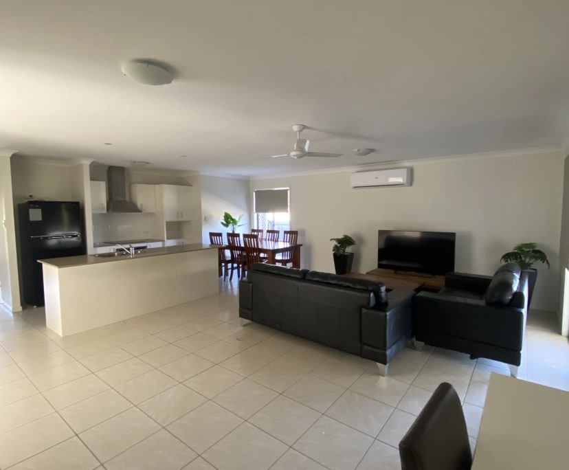 $250, Share-house, 4 bathrooms, Redbank Plains QLD 4301