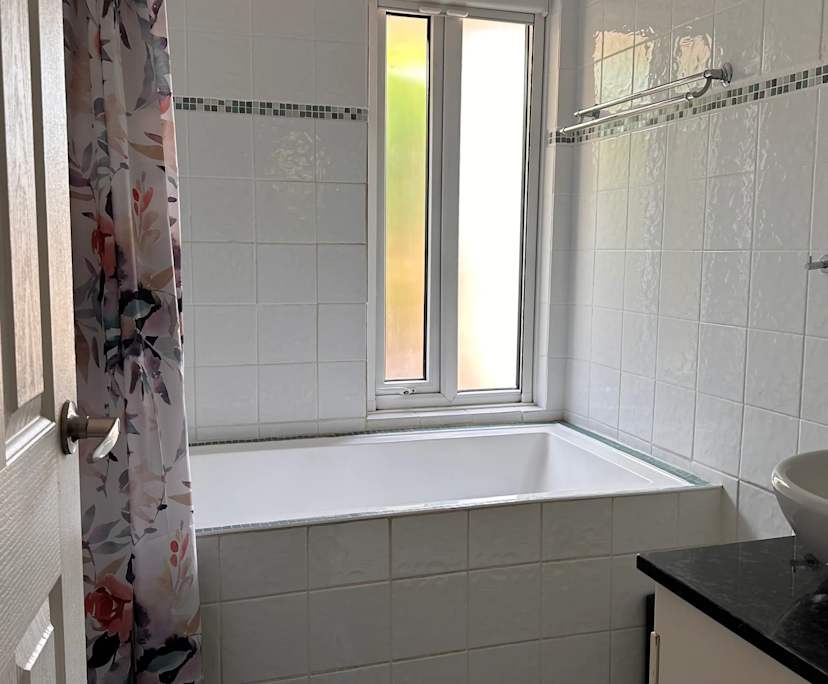 $300, Share-house, 4 bathrooms, Heathridge WA 6027