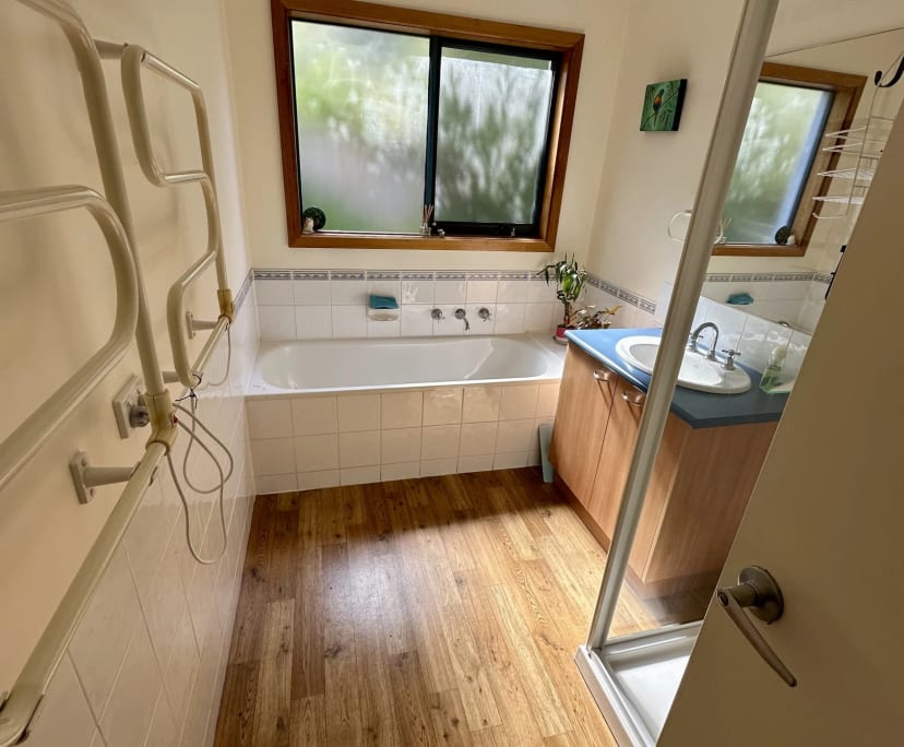 $260, Share-house, 4 bathrooms, Torquay VIC 3228