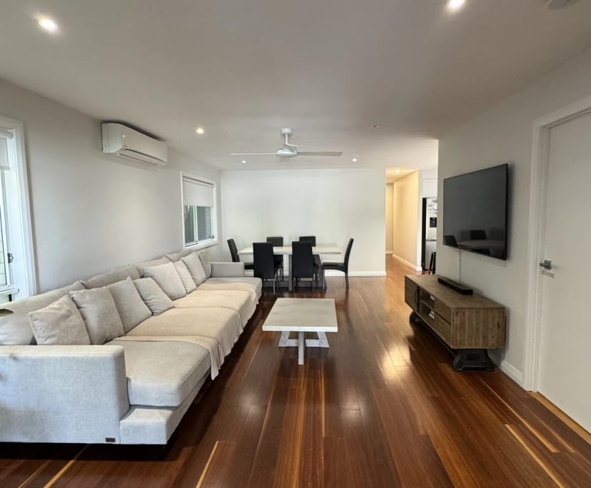 $420, Share-house, 4 bathrooms, Miami QLD 4220