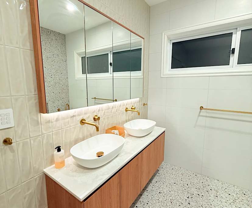 $300, Share-house, 5 bathrooms, Avondale Heights VIC 3034