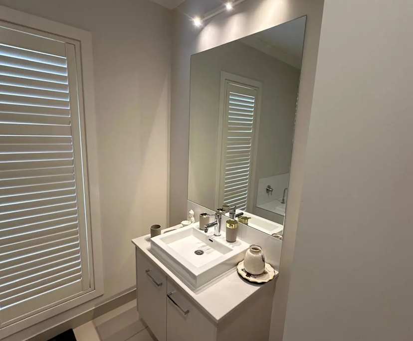 Furnished room with own bathroom