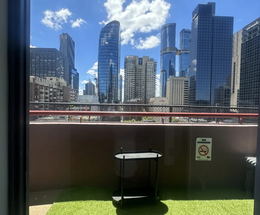 Furnished room in a flatshare