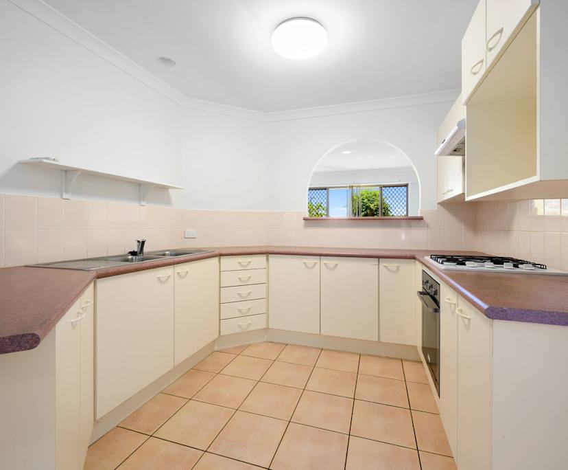 $325-450, Share-house, 2 rooms, Coombabah QLD 4216, Coombabah QLD 4216