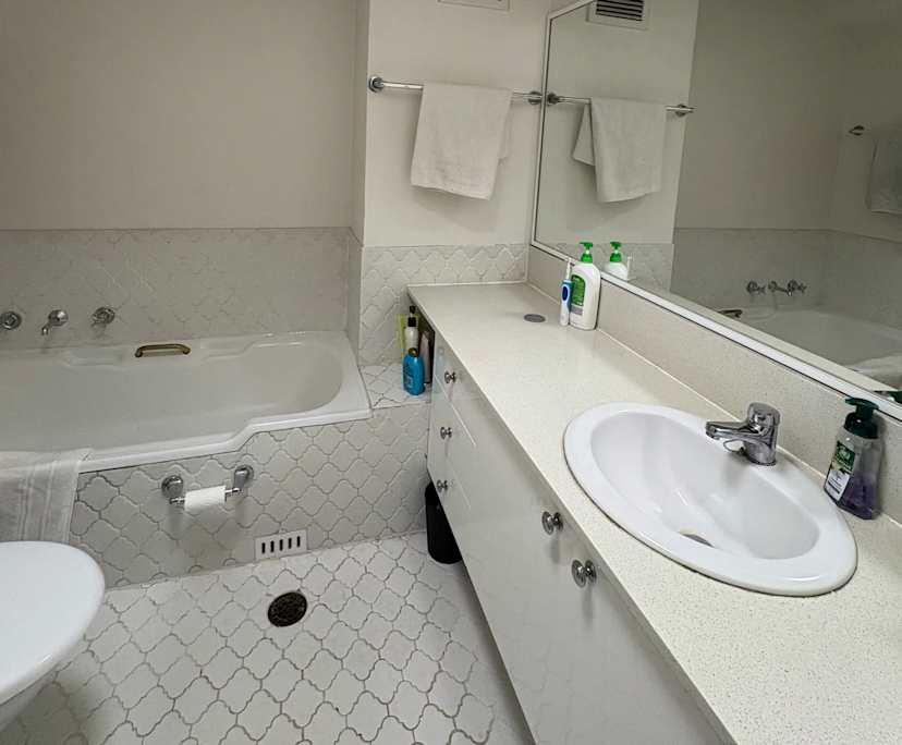 $425, Flatshare, 2 bathrooms, Waverton NSW 2060