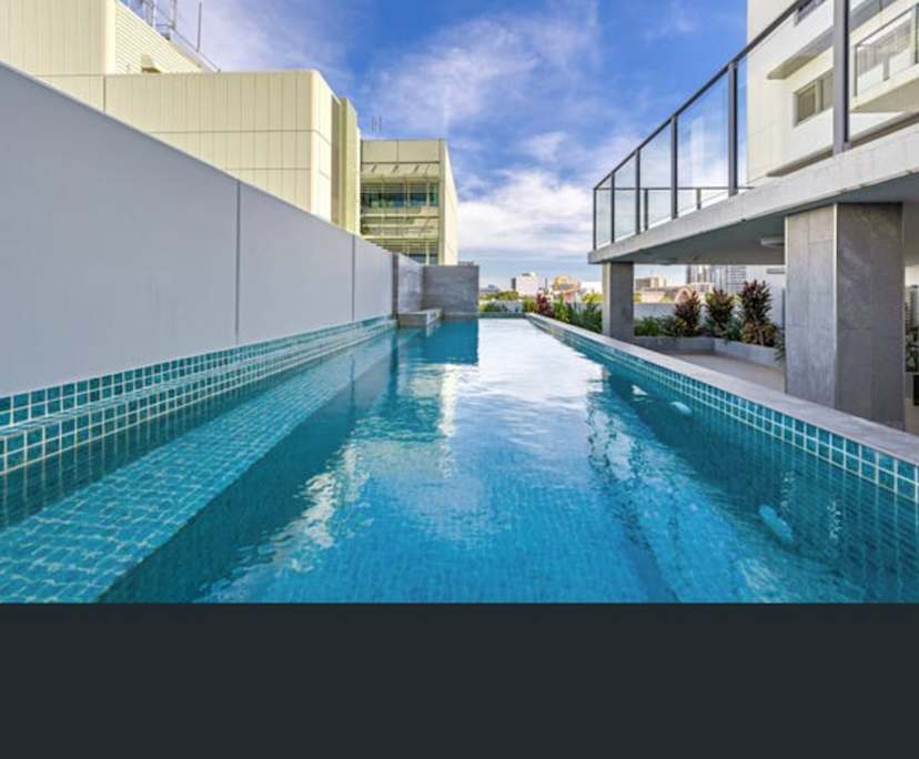 Whole property with 2 rooms for rent
