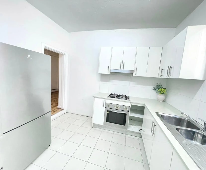 $295, Share-house, 6 bathrooms, Glebe NSW 2037