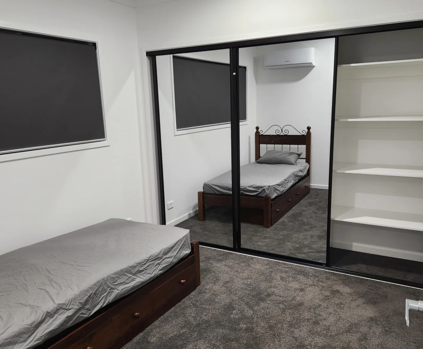 Room for Rent in Marsden, Brisbane 220, Flexible