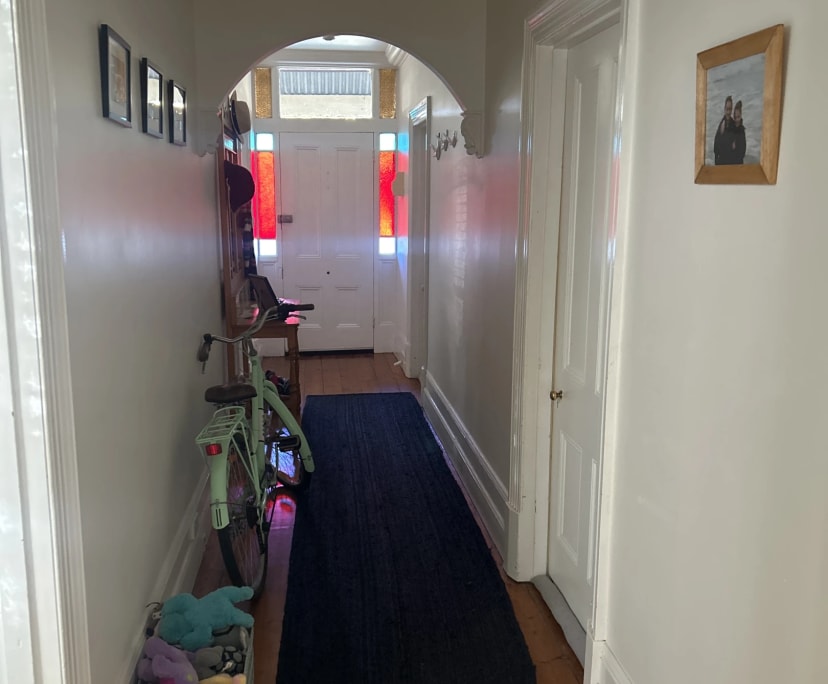 Room in a share house