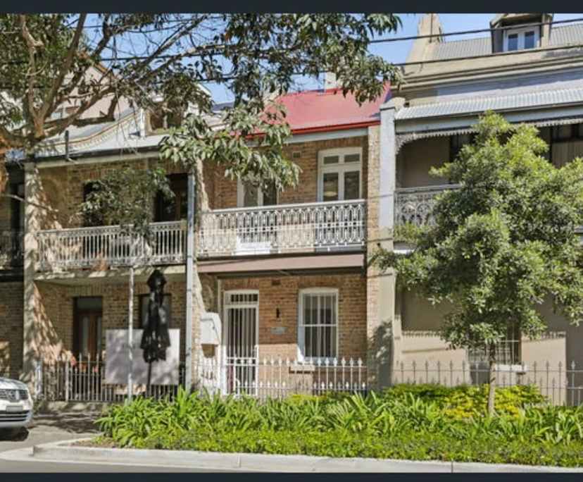 Whole property with 3 rooms for rent