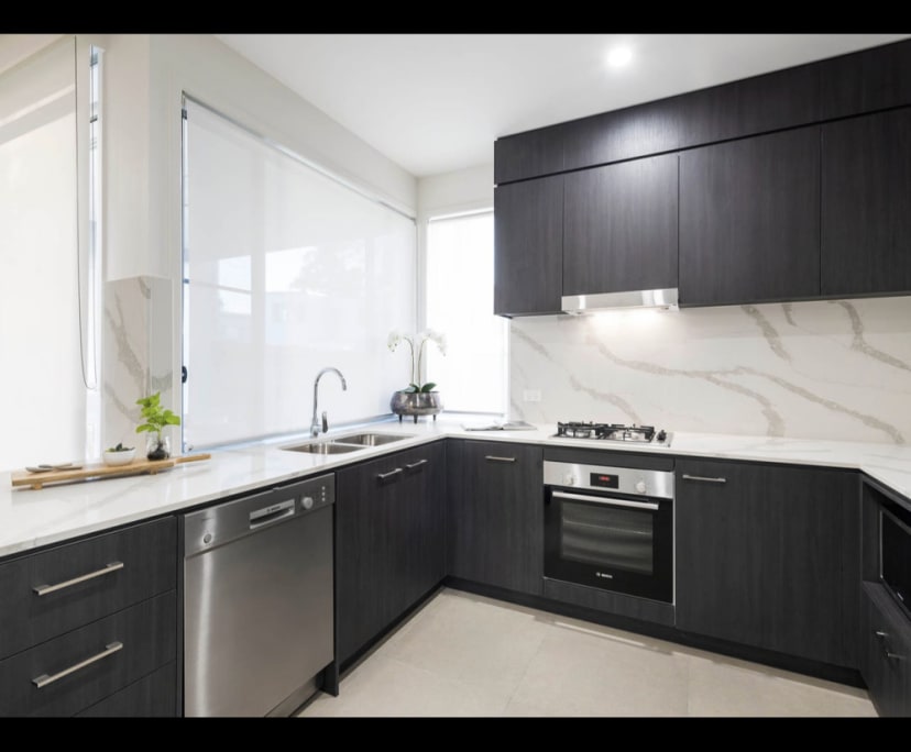 $220, Share-house, 3 bathrooms, The Gap QLD 4061